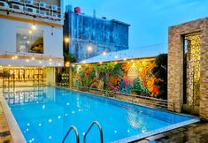 Swimming Pool 2 @HOM Premiere Timoho