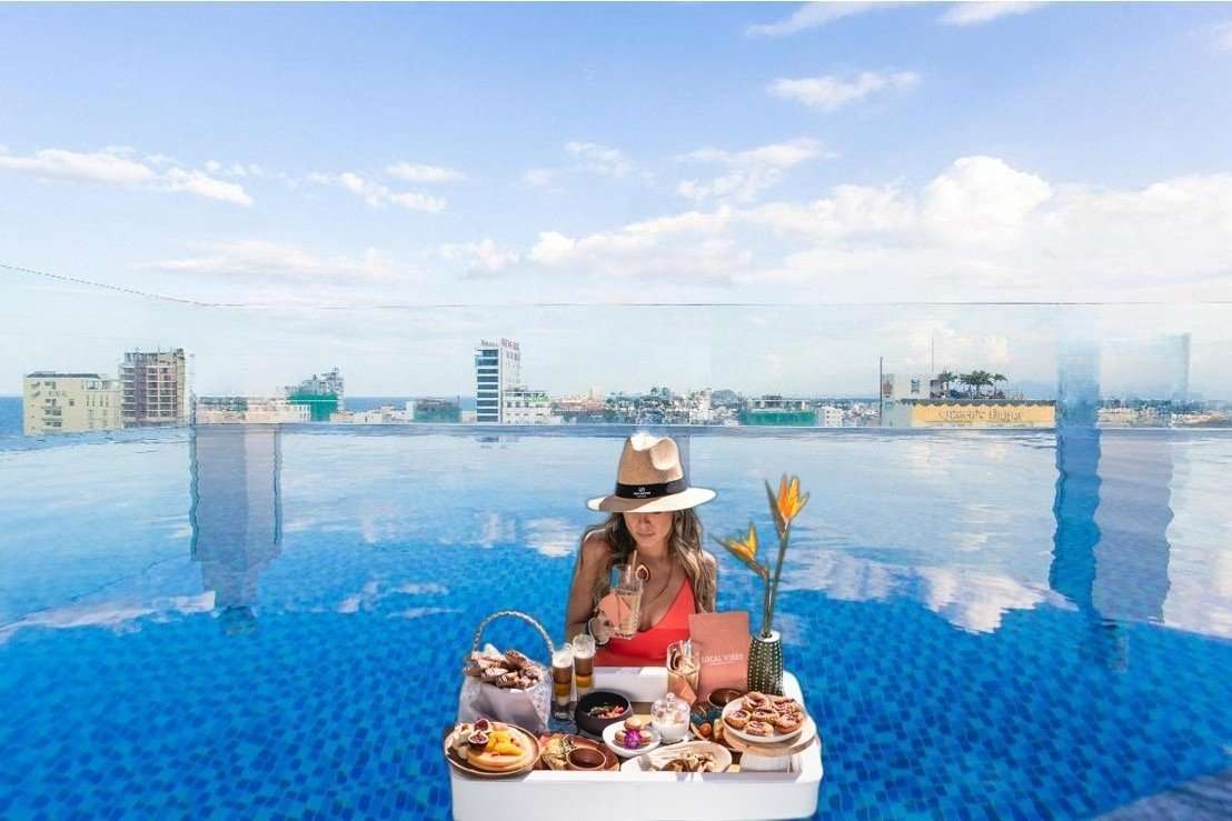 Flower Hotel - Khách sạn 4 sao Đà Nẵng gần biển Mỹ Khê