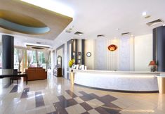 Lobby 4 Kings Hotel