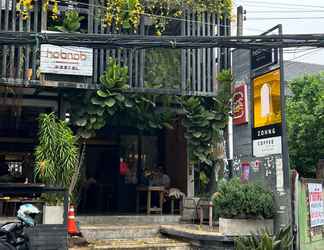 ภายนอกอาคาร 2 Hobnob Hostel