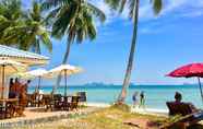 Bar, Cafe and Lounge 6 Koh Mook Riviera Beach Resort