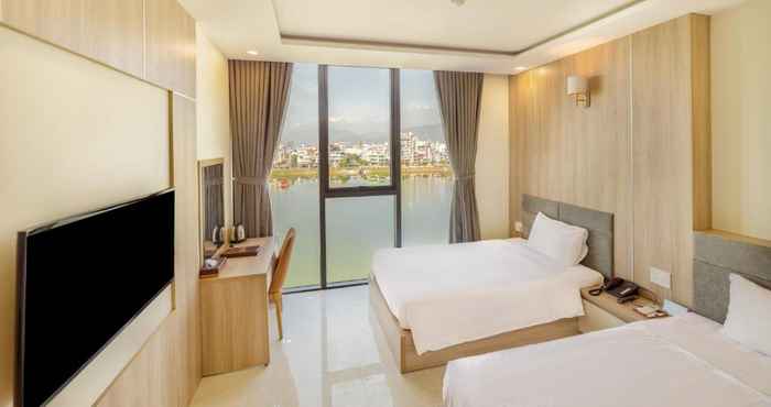 Bedroom Lake View Quy Nhon Hotel