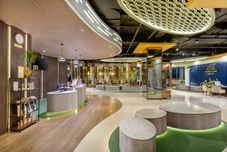 Lobby Golden Tulip Springhill Lampung