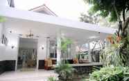 Exterior 7 Kirana Guest House Bogor