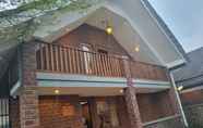 Exterior 7 Kirana Guest House Bandung