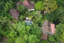 外部的 Umah Tis Sebatu