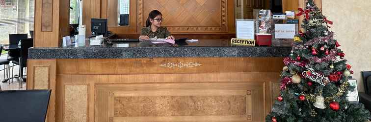 Lobby Nuansa Resort Hotel Rantau Prapat