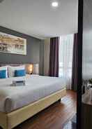 BEDROOM Days Hotel & Suites by Wyndham Fraser Business Park Kuala Lumpur