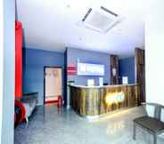 Lobi 4 Super OYO GS Hotels Near Strand Mall