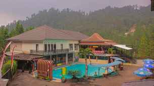 Sun Q Ta Hotel Guci Tegal, Rp 958.231