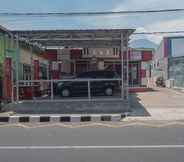 Exterior 5 RedDoorz Plus near Alun Alun Kuningan