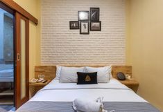 Bedroom 6 Paisa Seminyak Living
