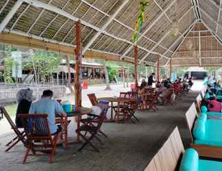 Lobby 2 Madu Tiga Beach & Resort