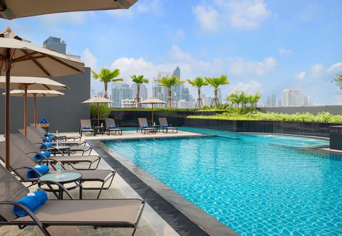 Swimming Pool Hotel Nikko Bangkok