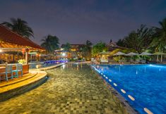Swimming Pool 4 Vinh Hung Riverside Resort & Spa