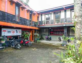 Luar Bangunan 2 Cozy Room at Umbrella Homestay