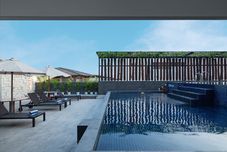 Swimming Pool Aveta Hotel Malioboro