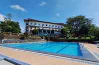 Swimming Pool Hotel Bukit Serelo Lahat