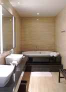 BATHROOM Sensa Hotel Bandung