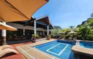 Kolam Renang 2 Marand Beach Resort