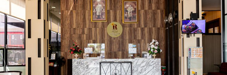 Lobi Grand Ratchapruek Hotel