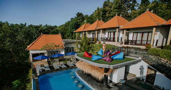 Kolam Renang Abasan Hills Hotel and Spa Penida