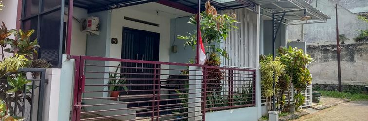 Lobby Bukir Five Malang 3BR