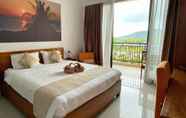 Bedroom 4 The Happinezz Hills Hotel