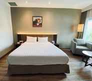 Bedroom 5 Grand Maleo Hotel & Convention