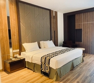 Kamar Tidur 6 Grand Maleo Hotel & Convention