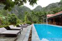 สระว่ายน้ำ Tam Coc Luxury Homestay