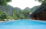 สระว่ายน้ำ 5 Tam Coc Luxury Homestay