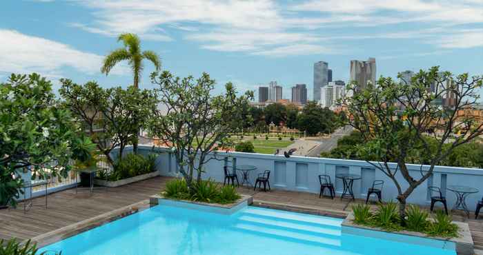 Swimming Pool Frangipani Royal Palace Hotel & Spa