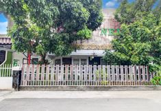 Luar Bangunan 2 Hotel O Jalan Jenderal Sudirman Near Imam Bonjol Square