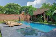 Swimming Pool Mahe Garden Inn and Villas