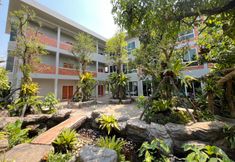 Exterior 5 Uthai Thani Resort