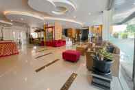 Lobby Front One Hotel Nganjuk