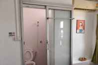 Toilet Kamar Baan Daratorn Soi 55 Yeak 4