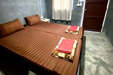 Bedroom Amphawa Ploy Nam Homestay