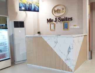 Sảnh chờ 2 Mr J Suites Hotel Tegal