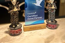 Lobi Brits Hotel Legian