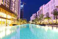 Swimming Pool Carinae Danang Hotel