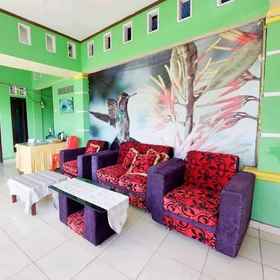 Lobby 4 Quattrick Dee Homestay Mitra RedDoorz, Manokwari Port Hotels