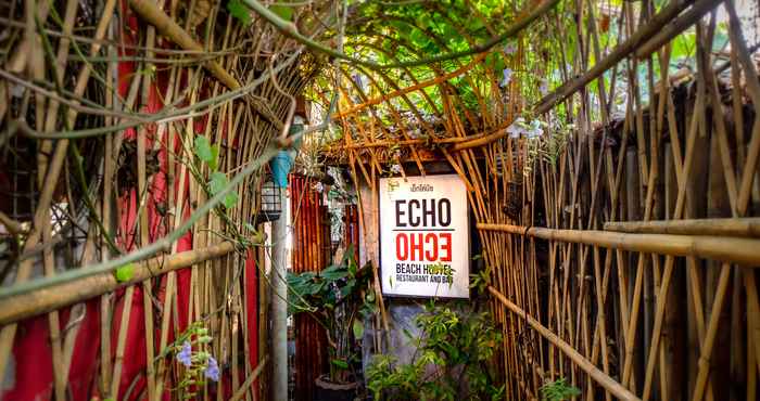 Lobi Echo Beach Hostel