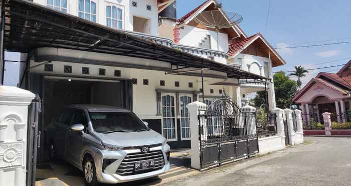 Accommodation Services Rumah Gadang Homestay Bukittinggi
