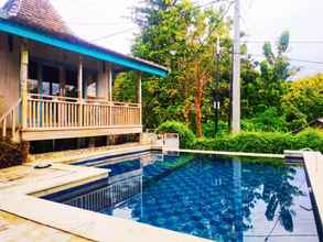 Swimming Pool 4 Golden Hill Cottage Nusa Penida