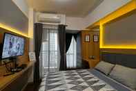 ห้องนอน Modern Studio Apartemen MTown Near Summarecon Mall Serpong