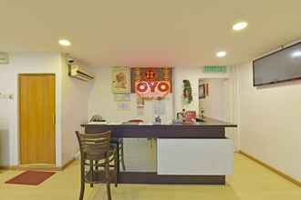 Lobi 4 SUPER OYO 44026 98 Hotel