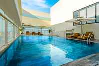 Kolam Renang G8 Luxury Hotel And Spa Da Nang