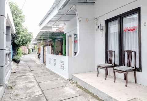 Exterior E Kamar Jogja